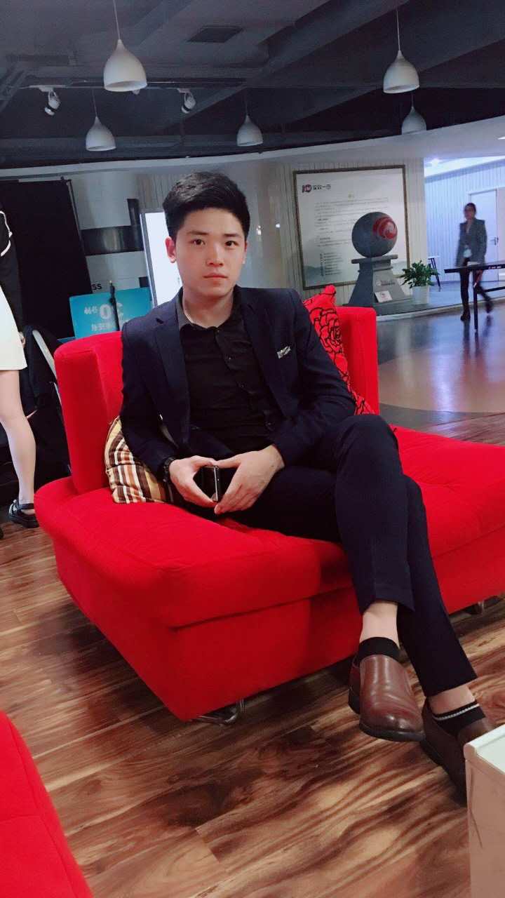 郴州專業服裝設計學校