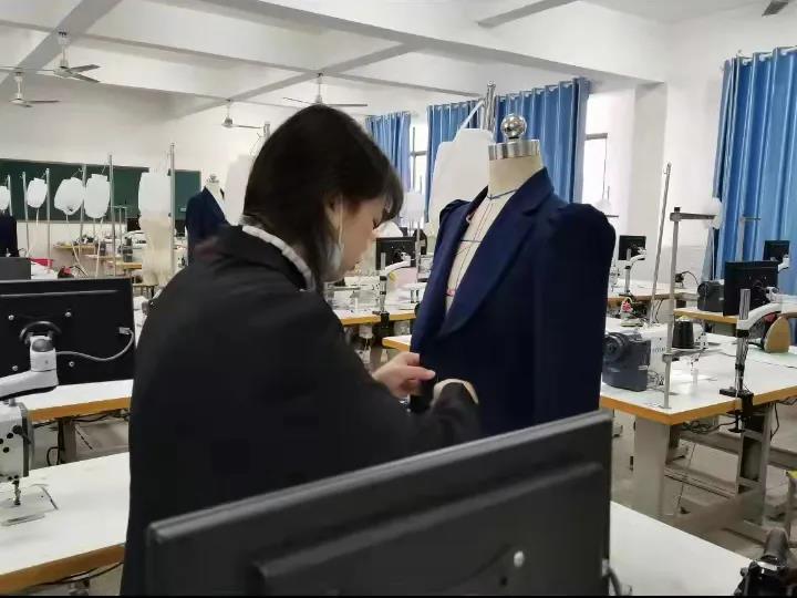 邵陽京華服裝職業技術學校