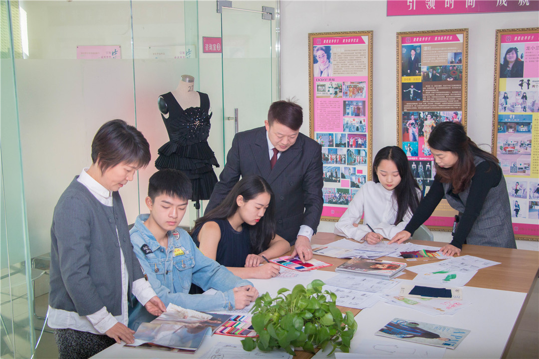 京華服裝職業技術學校